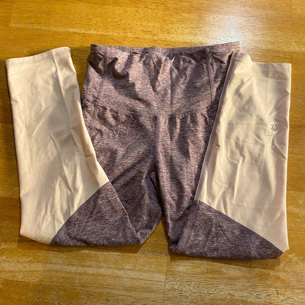 C9 Champion Studio High-Waisted Capri Leggings, size xs
